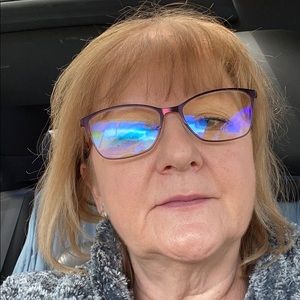 Meet your Posher, Hayley